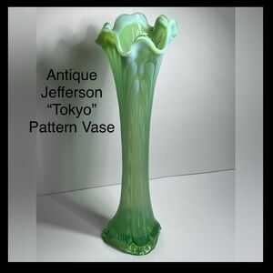 Antique Jefferson Green Opalescent Vase “Tokyo” Pattern, Seafoam Glass, 3-Footed